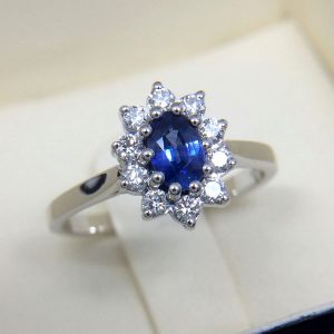 18ct White Gold Sapphire and Diamond Cluster Ring