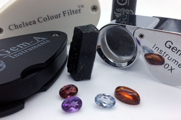 Becoming a Gemmologist